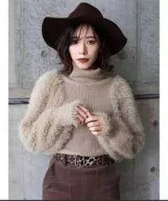 【美品】murua フェザースリーブタイトニット