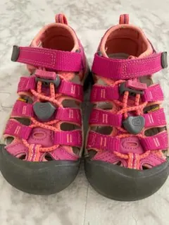 【美品】KEEN キーン ニューポートH2 キッズサンダル 16cm ピンク
