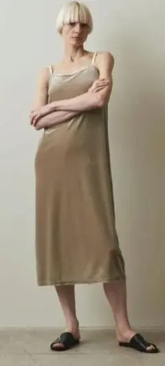 定価4.7万 Steven Alan ベルベットガウン ベロア カーキ steven alan - 定価4.7万 Steven Alan ベルベットガウン ベロア カーキ