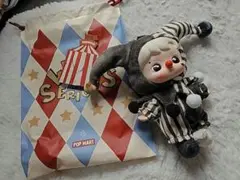 【美品】POP MART ハチププ WHY SO SERIOUS キーホルダー