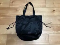 ブラックナイロンショルダーバッグ