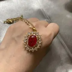 エレガントガーネットカラージルコニア赤いストーン ネックレス　新品