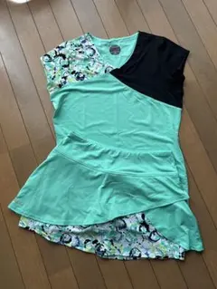 海外テニスウェア　上下のサムネイル