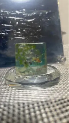 立体キューブ　小さな水槽