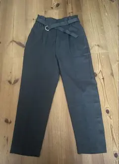 グリーンレーベルリラクシング　グレーパンツ