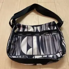 LeSportsac 幾何学模様 ショルダーバッグ