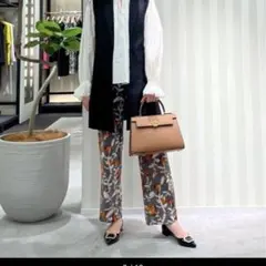 Item thumbnail for item af80a3aa-ae4a-47cf-8f75-6fa70bd0b7e7