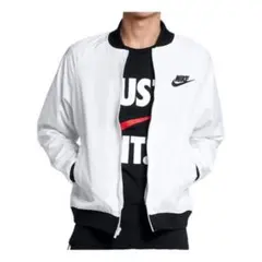 NIKE ホワイト ジップアップジャケット　Sのサムネイル