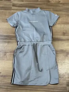 BLACK &Whiteグレー 半袖 スポーツウェア Mサイズのサムネイル