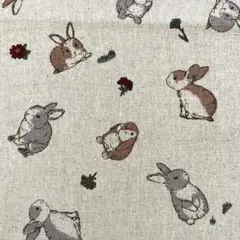 1m　綿麻キャンバス　花 と ウサギ柄　生成り系　生地　はぎれ