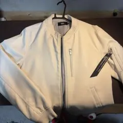 AZUL by MOUSSY ホワイト MA-1ジャケット Mサイズ