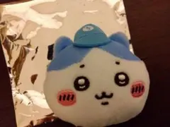 ちいかわ おかおバッジ ハチワレ ①