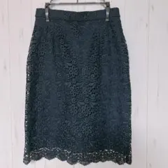 ユニクロ　レース スカート 花模様　ネイビー