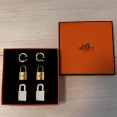 HERMES オーケリー ピアス エトゥープ - メルカリ