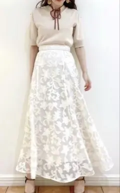 リリーブラウン　フラワーチュール刺繍スカートのサムネイル