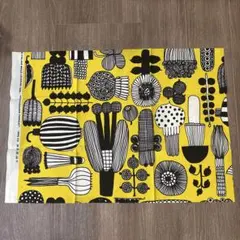 2026年最新】マリメッコ ベストの人気アイテム - メルカリ