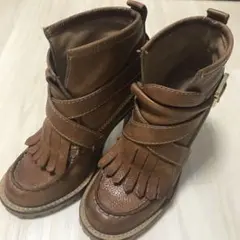 定価7万円程度　トリーバーチ　TORE BURCH ブーツ　ショートブーツのサムネイル