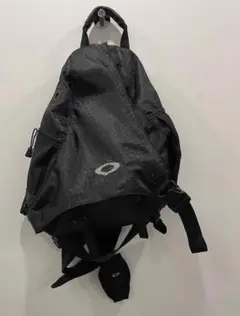 Oakley ブラック スリングバッグ