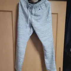 Champion グレー ジョガーパンツ