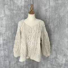 KHALITA Ｖネック　ケーブルニット　ゆったり　ざっくりニット