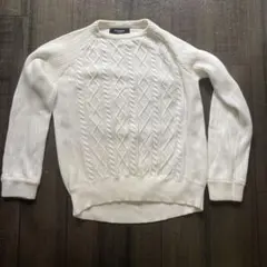 土日限定割引　1PIU1UGUALE3 ホワイト ケーブル編み セーター L