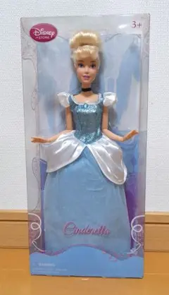 Disney Store シンデレラ　人形 　ディズニー　バービー人形　ドール