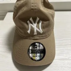New Era 9TWENTY ベージュキャップ