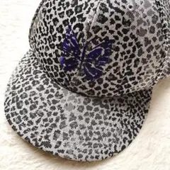 JEREMY SCOTT × NEW ERA レオパード柄 総刺繍キャップ - メルカリ