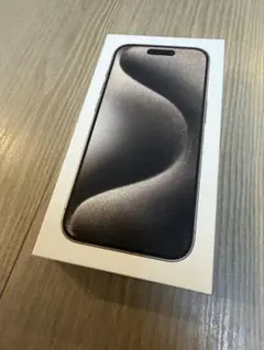 【美品】iPhone 15 Pro ナチュラルチタニウム