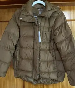 お値下げ　OMNES（オムネス）キャメル色フード付きダウンジャケットrerere