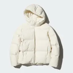 ユニクロ　シームレスダウンパーカ