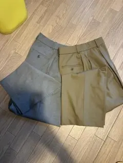 アーモンド様専用　タックワイドパンツ ユニクロ　1枚　Mサイズ　オリーブ