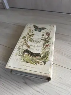 ブック型収納ボックス
