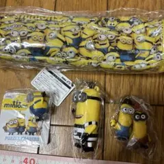 ミニオン　キーホルダー　ポーチ