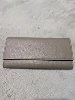 お値段交渉◎【2回使用のみのほぼ新品】CELINE 二つ折り財布 グレージュ お値段交渉◎【2回使用のみのほぼ新品】CELINE 二つ折り財布