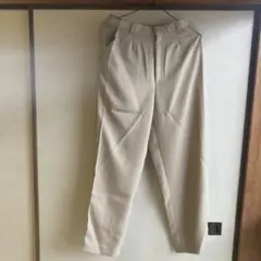 サイドゴム　ストレートパンツ