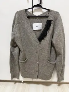 フリンジ付きグレーVネックカーディガン