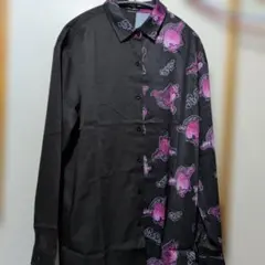 NieRClothing レディースシャツ 苺デビル柄のサムネイル