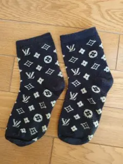 ルイ・ヴィトン ロゴデザイン ソックス