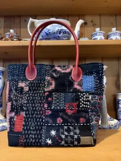 手刺し子で文様をあしらい 牛革仕立て ハンドメイド トートバッグ 