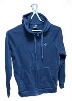 Under Armour ブラックフルジップパーカー