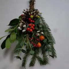 多彩な色のクリスマススワッグ、メルカリ発送