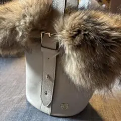 トレジャートプカピ⭐︎TOPKAPI⭐︎レザー ファー付き ハンドバッグのサムネイル