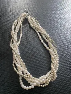 『新品』ミニパールと金属ビーズのネックレス