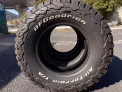 BFGoodrich All-Terrain T/A 245/75R16 4本のサムネイル