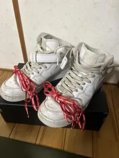Nike Air Force 1 Mid ホワイト