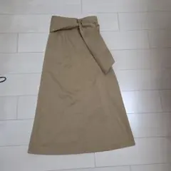 ウエストリボン付き ロングスカート ベージュのサムネイル