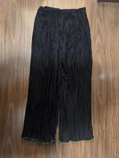 ブラック プリーツ ワイドパンツ サイズONE