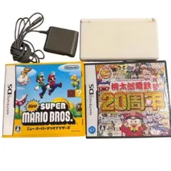 【Nintendo DS Lite 】ホワイト 本体（ジャンク）・ソフト2本