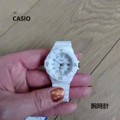 CASIO ホワイト アナログ腕時計 未使用